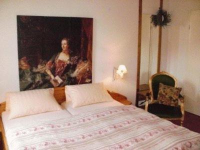 Single Room with Shower image 1