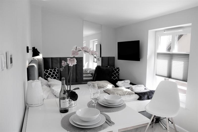 Apartamenty Royal Maris 5 - pokój dwuosobowy najlepsza lokalizacja w Ustce blisko plaży i portu bezpłatny parking ścisłe centrum - image 40