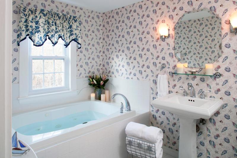 King Suite image 2