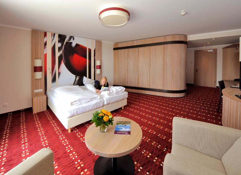 Comfort Double Room image 4