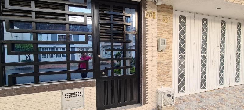 Independent apartment Maison de 4 tages - image 12