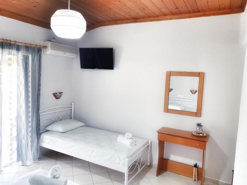 Triple Room image 4