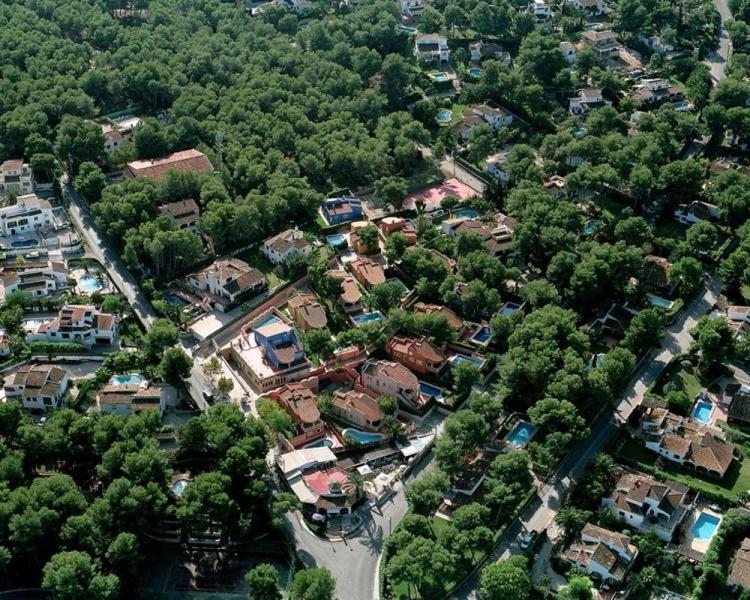 Villa with Private Pool image 3