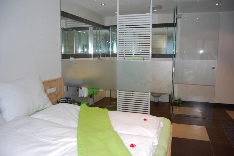 Luxury Studio 4 image 2