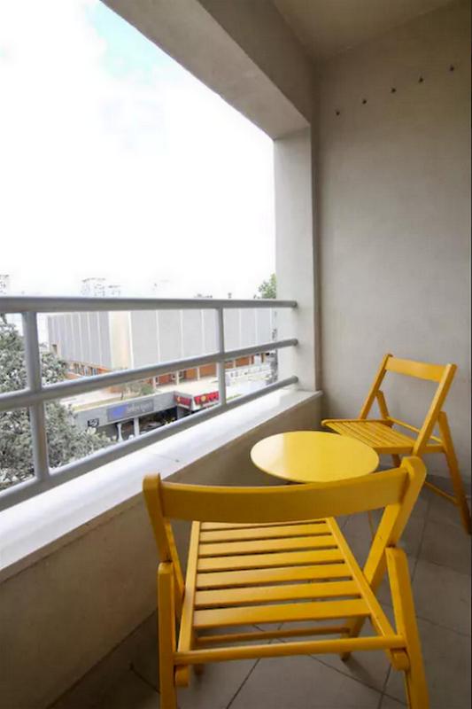 One Bedroom Apartment with Balcony image 3