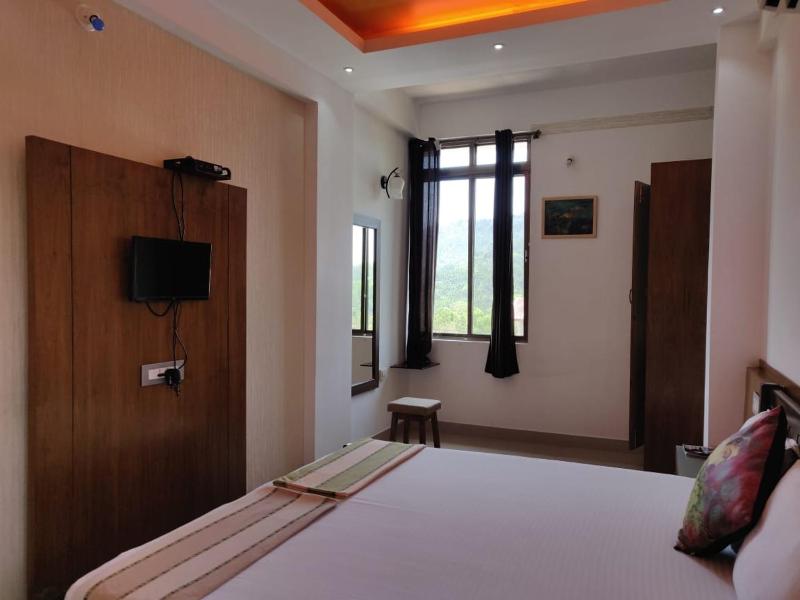 Hotel Mudra Midtown - image 24