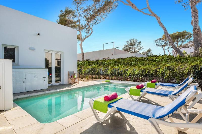 Villa Pins Blanca by Villa Plus - image 4