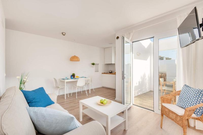 Villa Pins Blanca by Villa Plus - image 16
