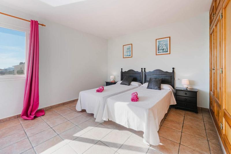 3381 Villa Angela Flores - image 14