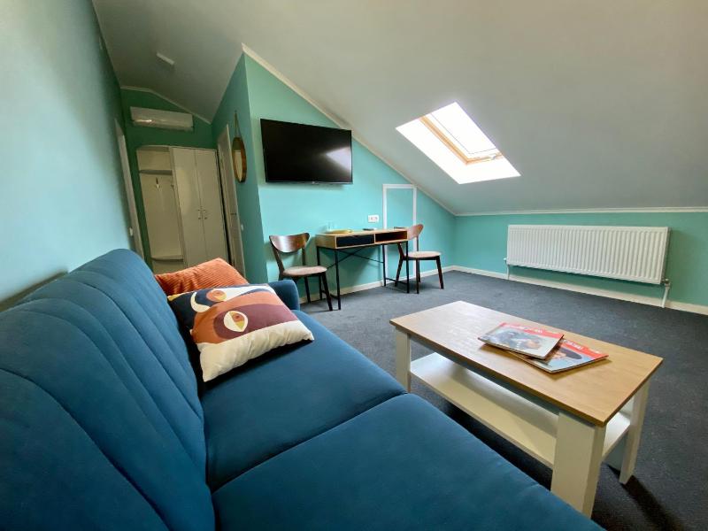 Basic Triple Room image 2