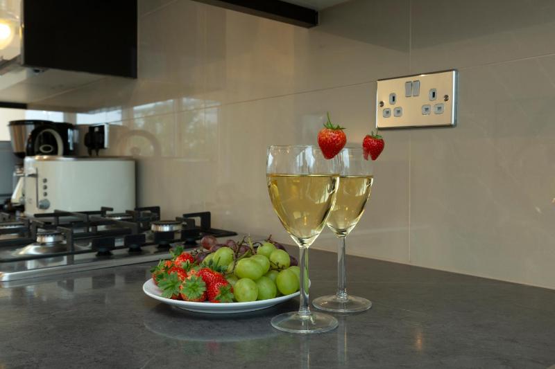 Three-Bedroom Apartment image 3