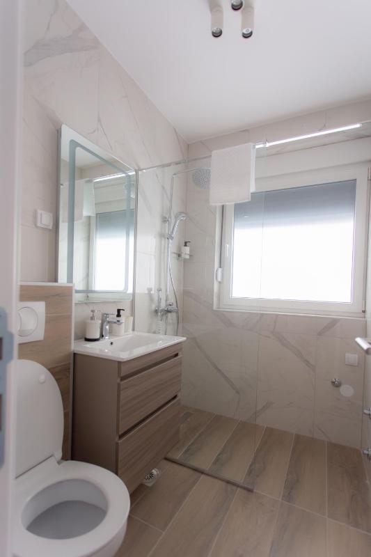 Standard Double Room image 3