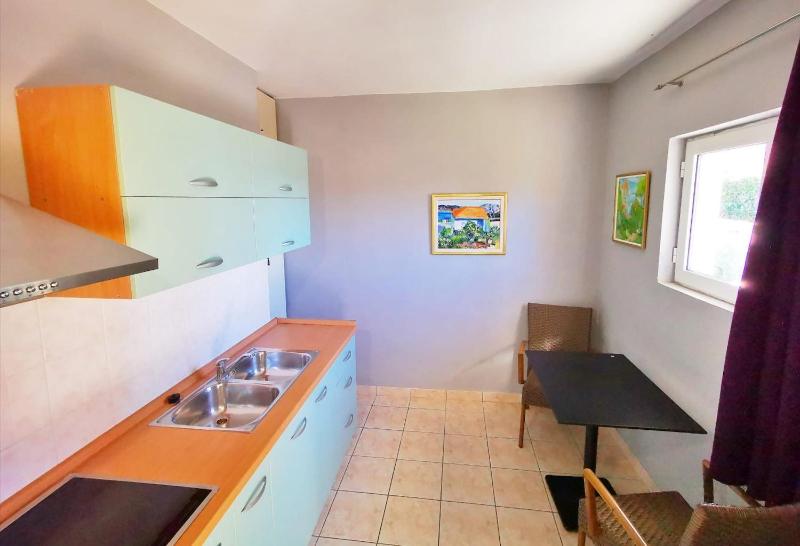 Apartment with Sea View image 4