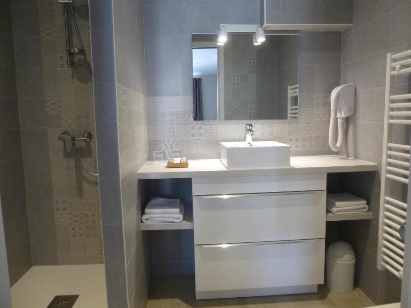 Double Room with Terrace image 3