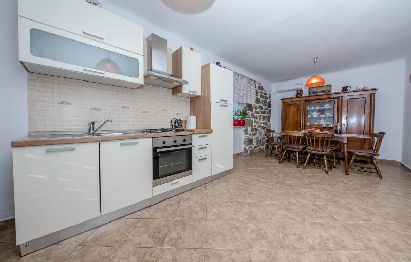 Three-Bedroom Holiday Home  image 1