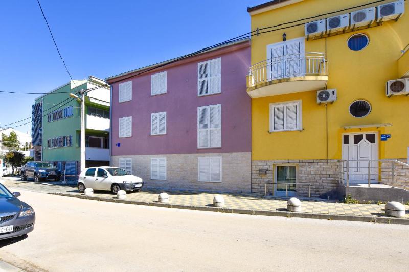 Apartment Amethist Images