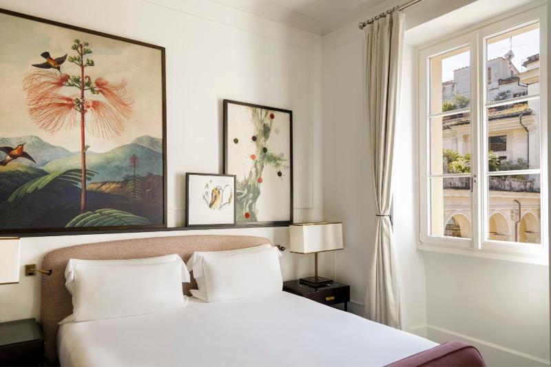 Double or Twin Room with Garden View image 2