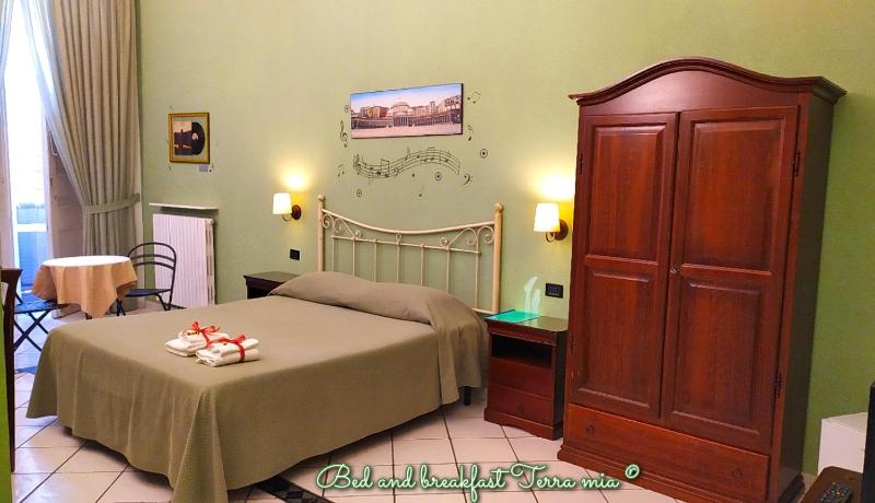 Quadruple Room image 4