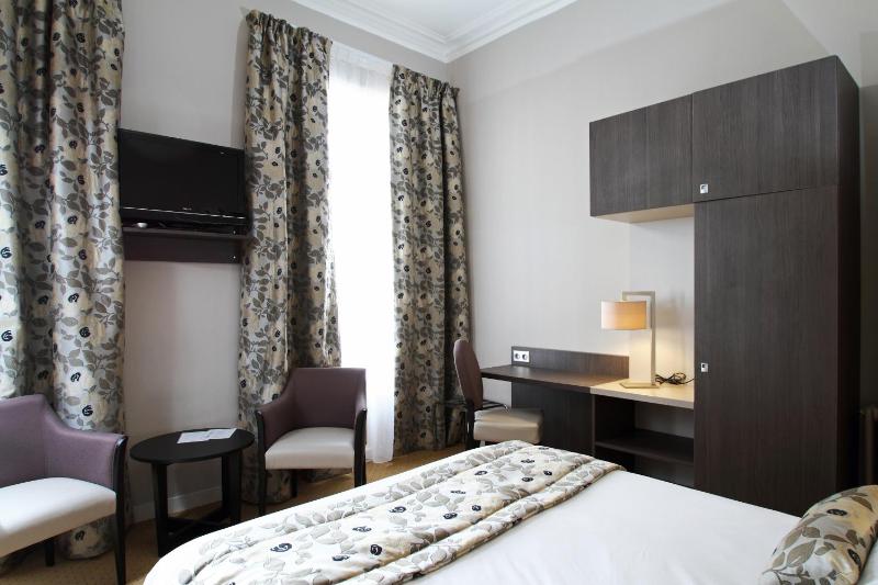 Triple Room image 3