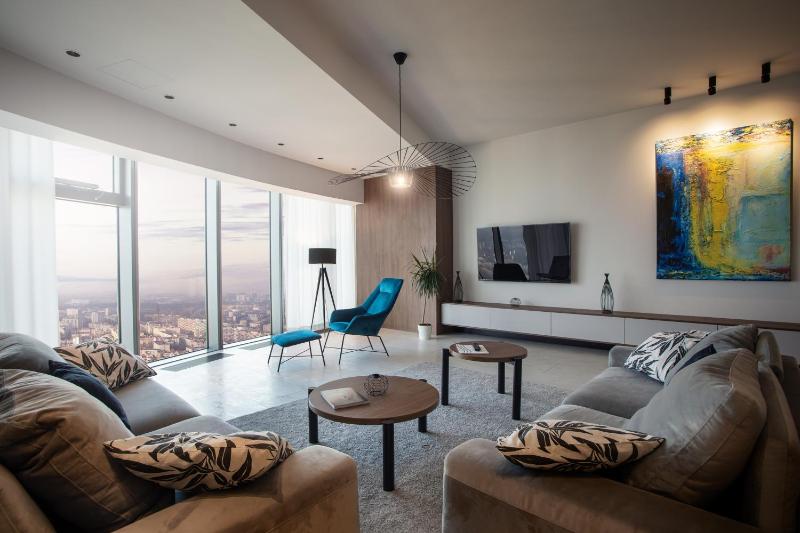 Sky Tower Apartamenty - In The Sky Apartments - image 10