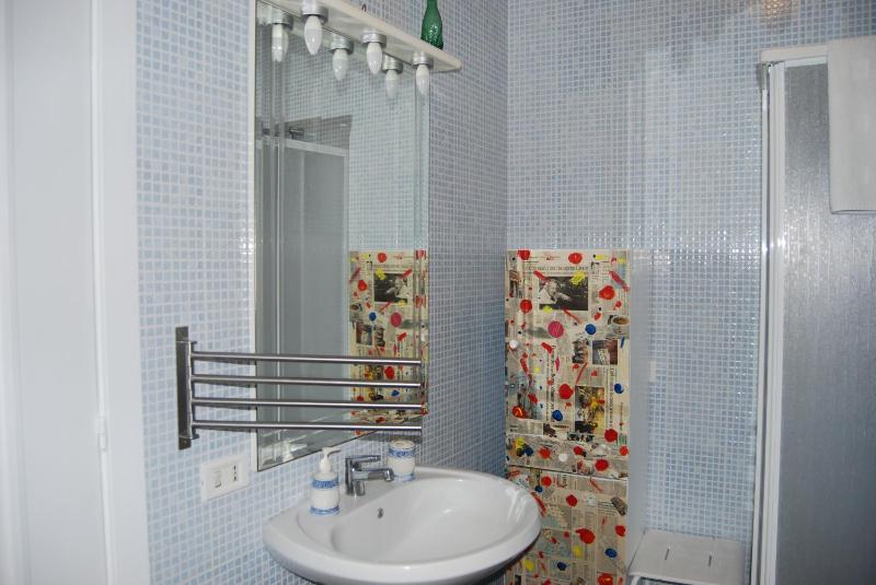 Double Room with Private Bathroom image 2