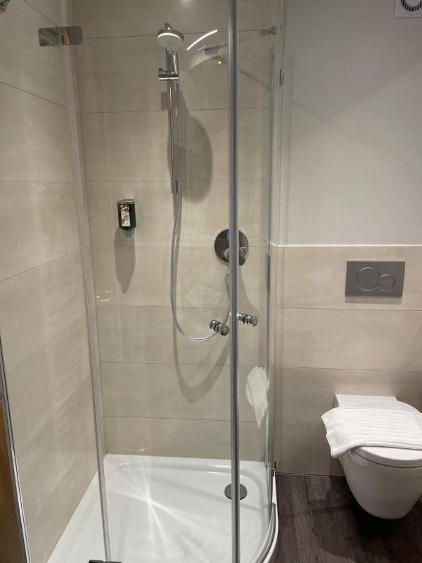 Double Room with Balcony image 2