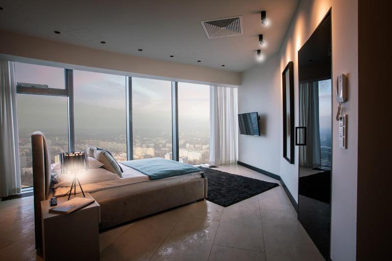 Sky Tower Apartamenty - In The Sky Apartments - image 47