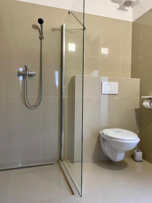 Standard Single Room image 2