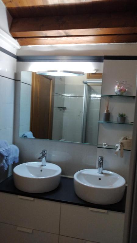 Double or Twin Room image 3