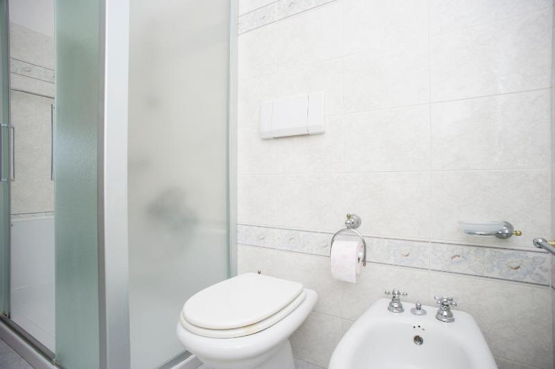 Apartment image 3