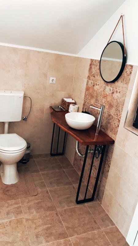 Double Room with Private Bathroom image 3
