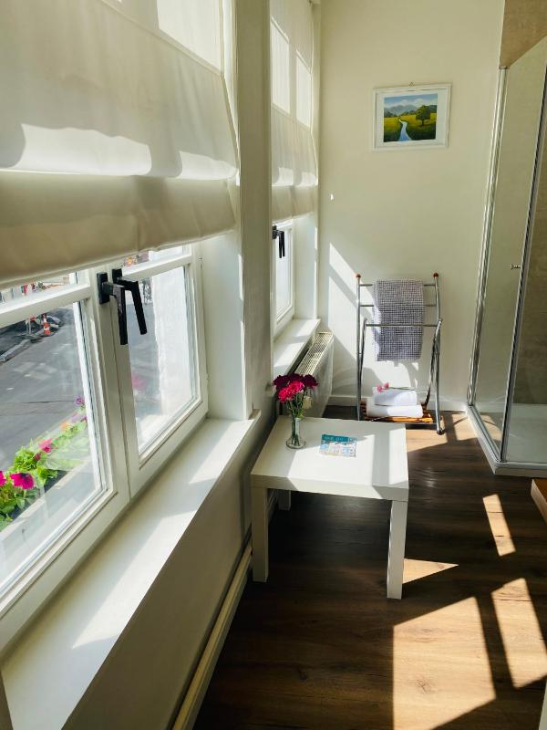 Standard Double Room image 3