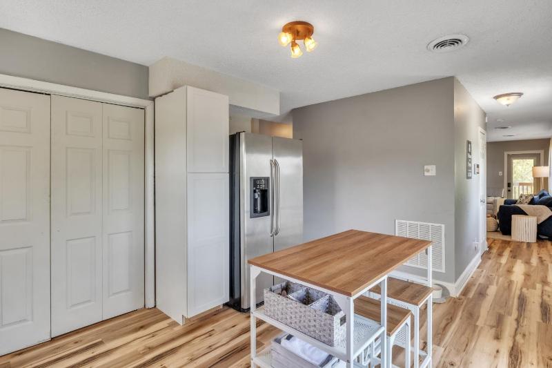 Three-Bedroom House image 2