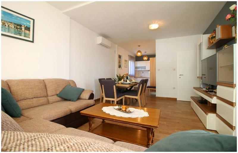 Two-Bedroom Apartment with Terrace and Sea View image 1