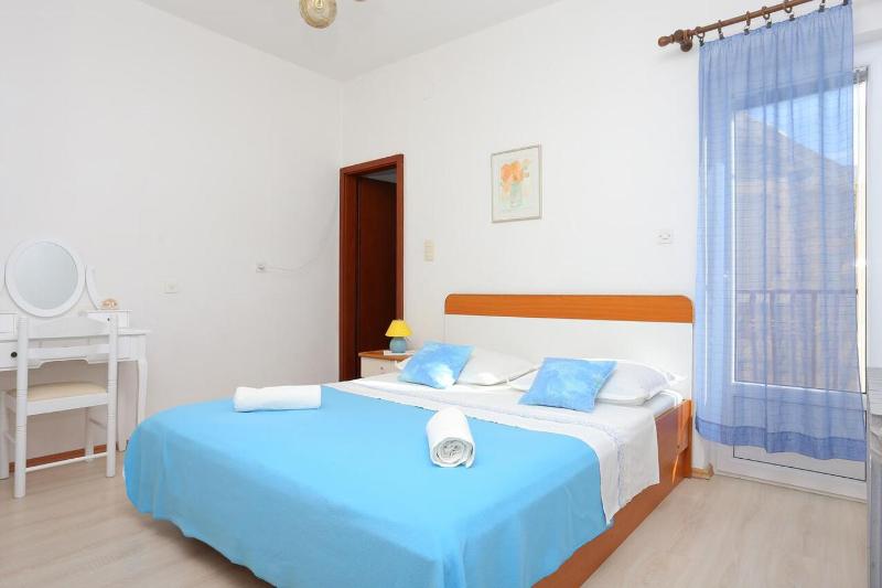 Two-Bedroom Apartment with Balcony and Sea View image 2