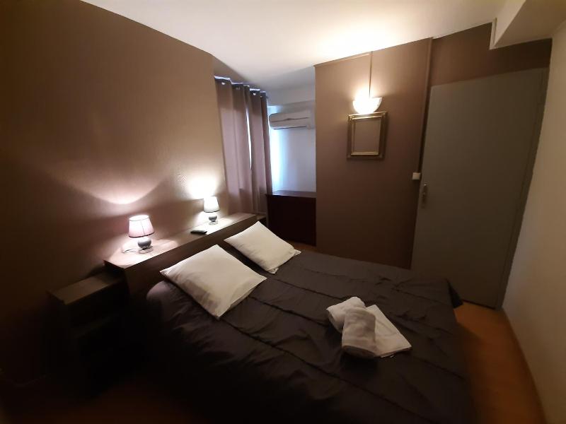 Double Room image 4