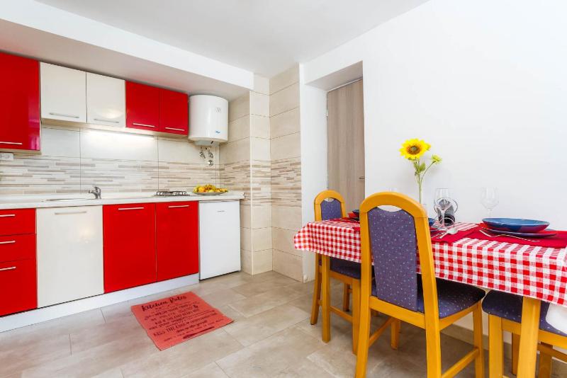 Apartment Mirela - image 7