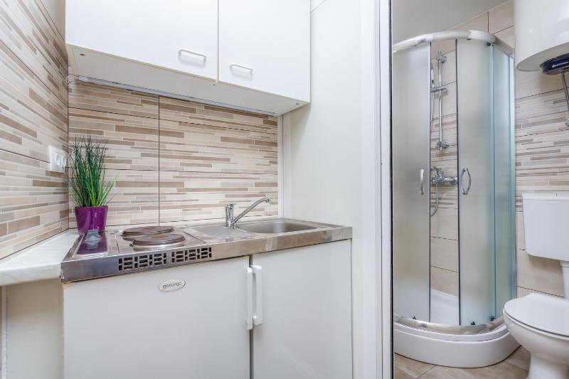 Apartment Mirela - image 6