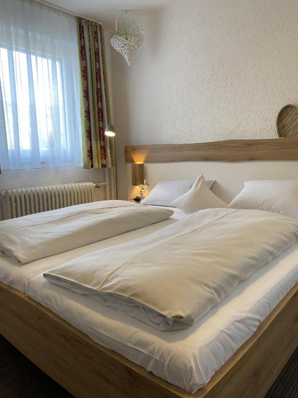 Double Room with Private Bathroom image 3