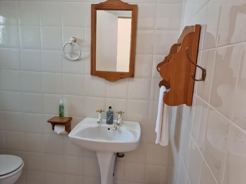 Camelia Guest House - image 13