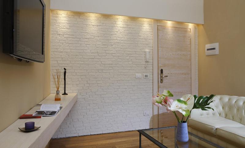 Classic Suite image 2