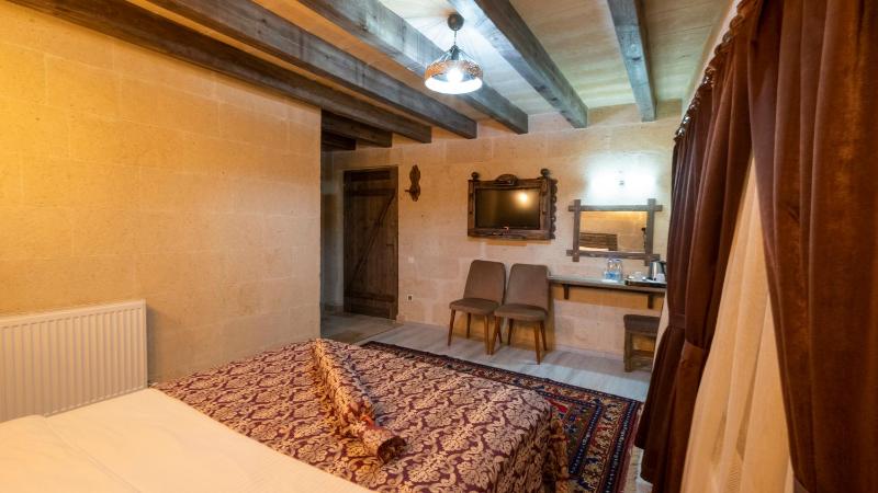 Standard Double or Twin Room image 2