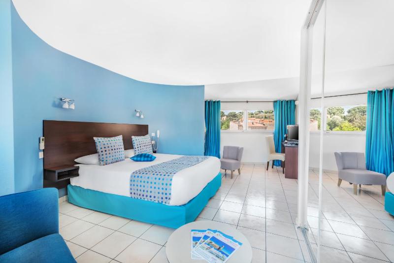 Prestige Double Room image 3