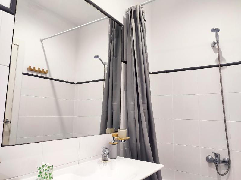 Two-Bedroom Apartment with Terrace image 4