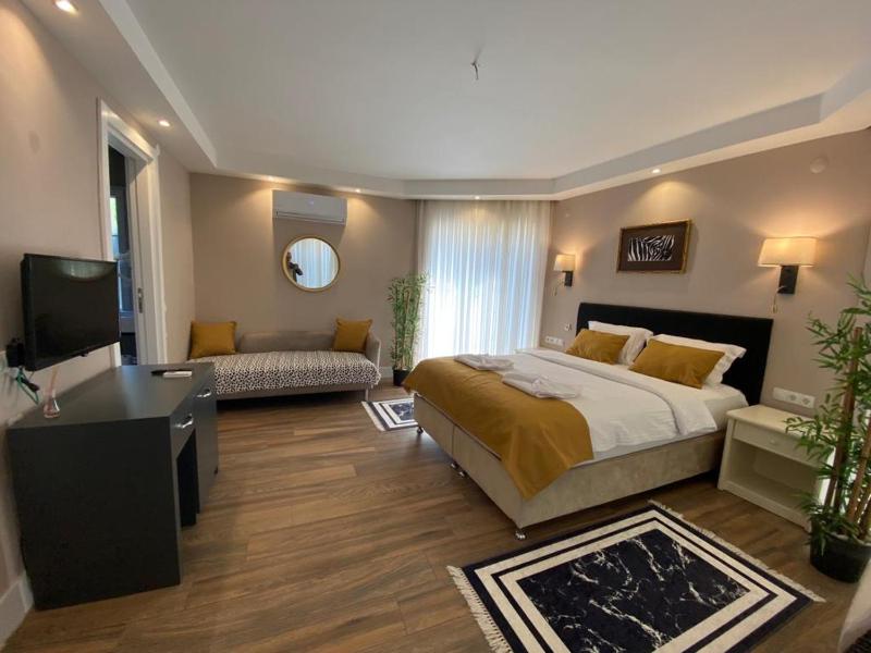 Deluxe Double Room with Terrace image 4