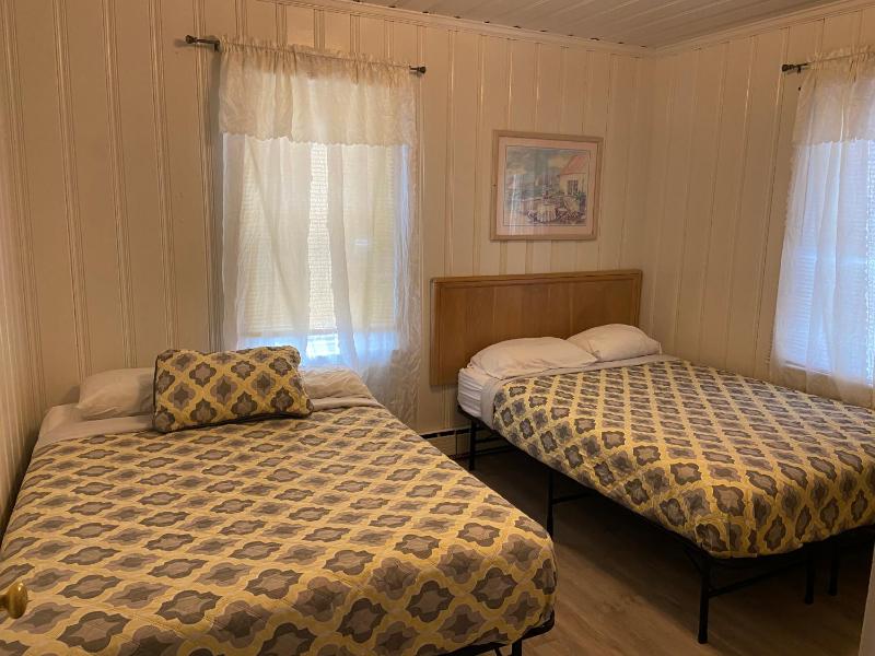 One-Bedroom Apartment image 3