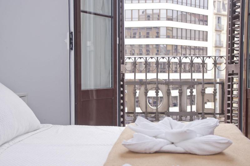 Barcelona City Hotel - image 10
