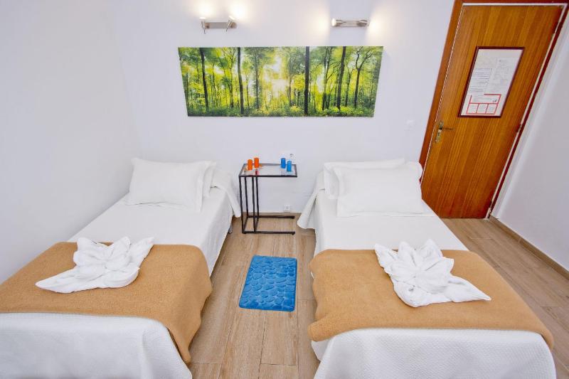 Superior Double or Twin Room image 4