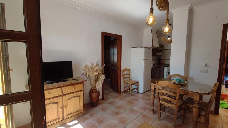 Standard One-Bedroom Apartment (2-3 Adults) image 2