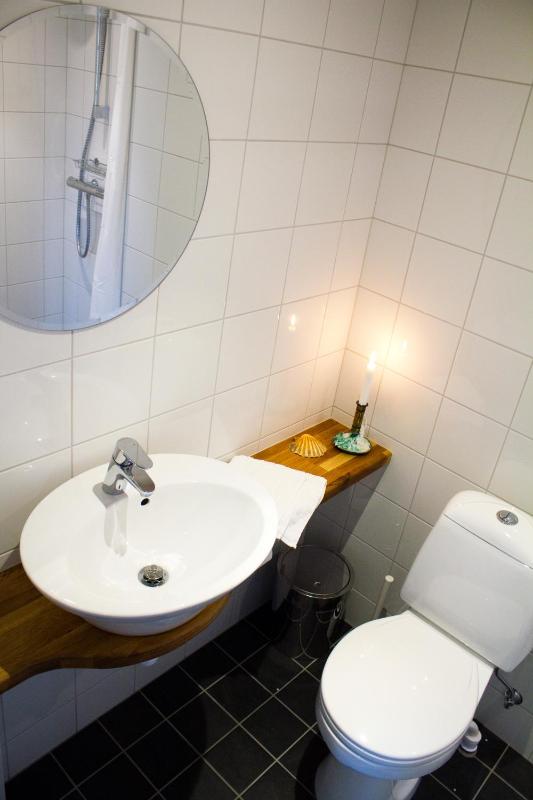 Twin Room image 2